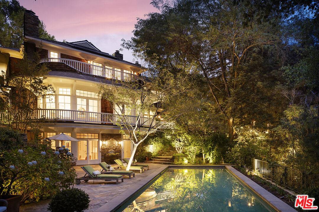 2041  Mandeville Canyon Rd 6BR Brentwood La