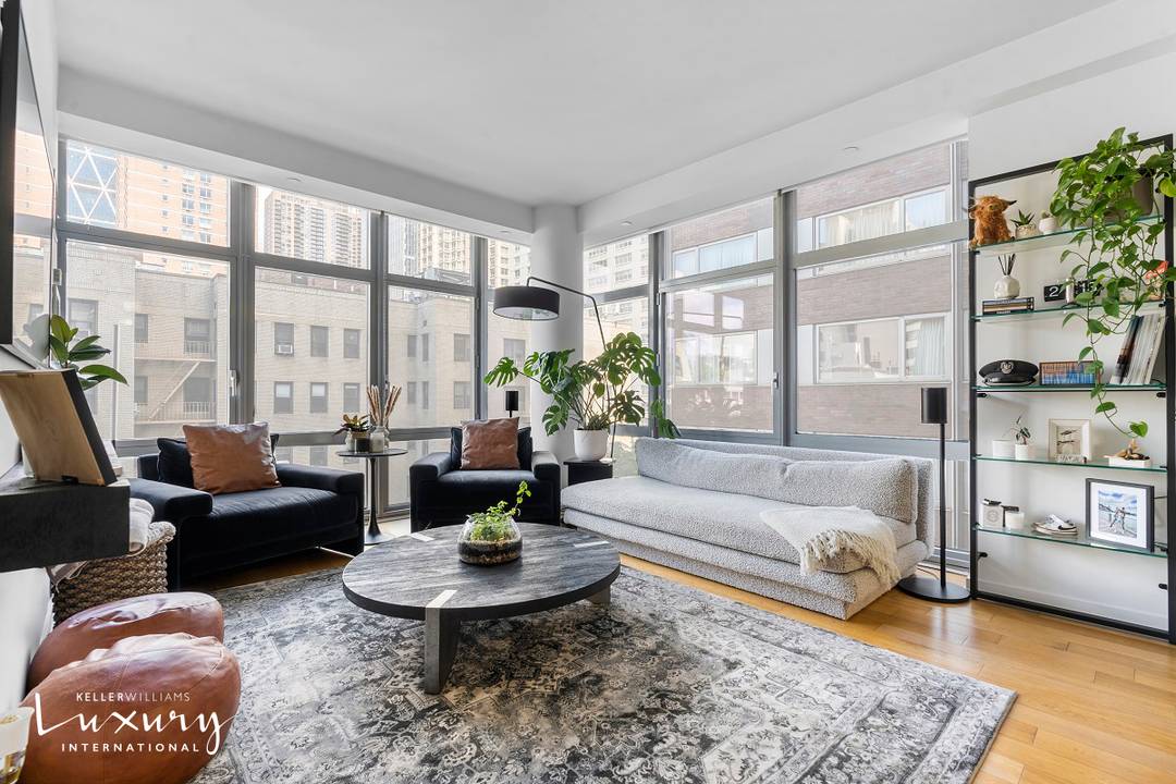 This bright and airy home faces north and east with City views from floor to ceiling windows.