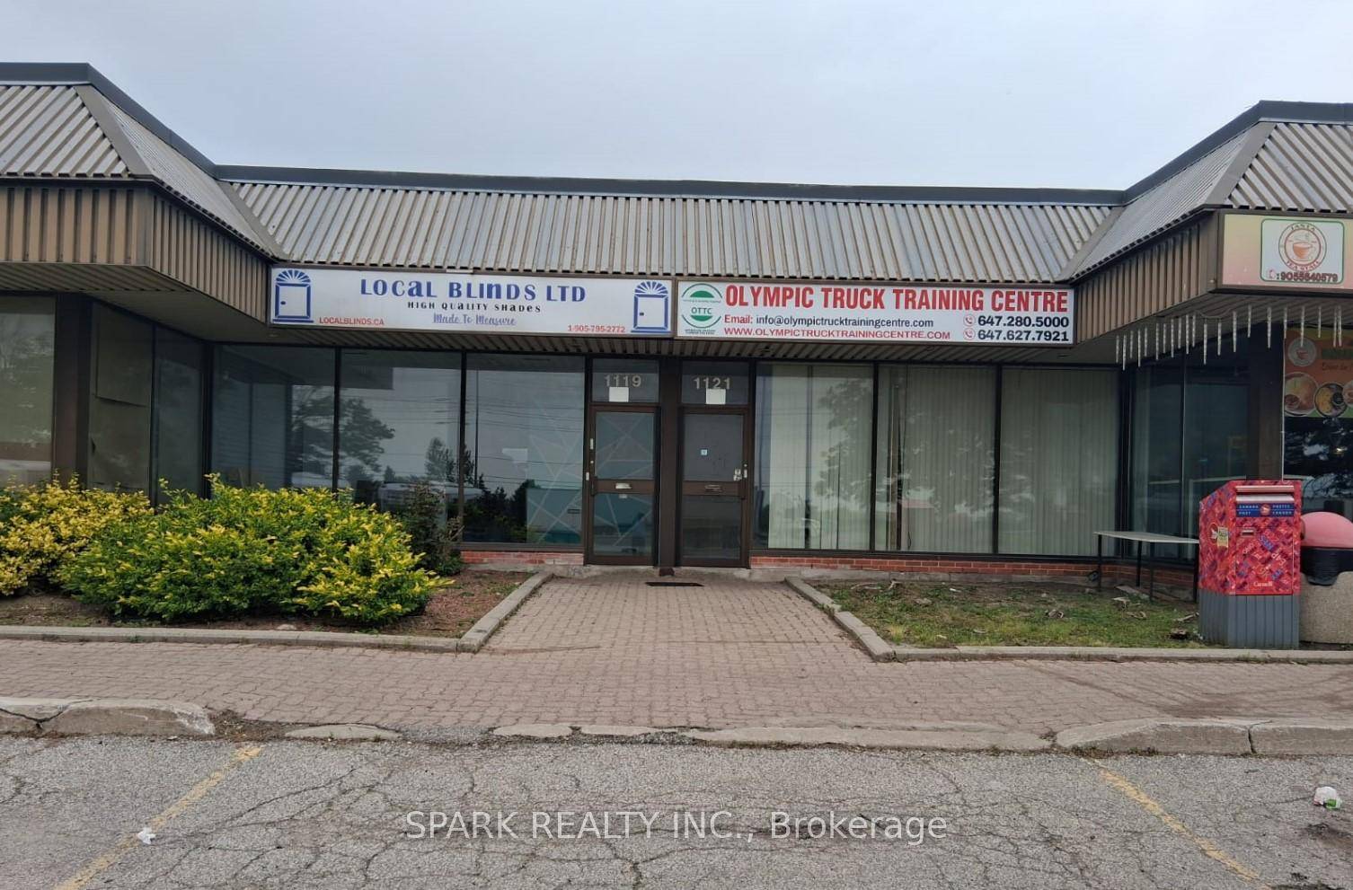 Rare opportunity to lease prime commercial space with direct exposure on Derry Rd in a high traffic, high visibility plaza.