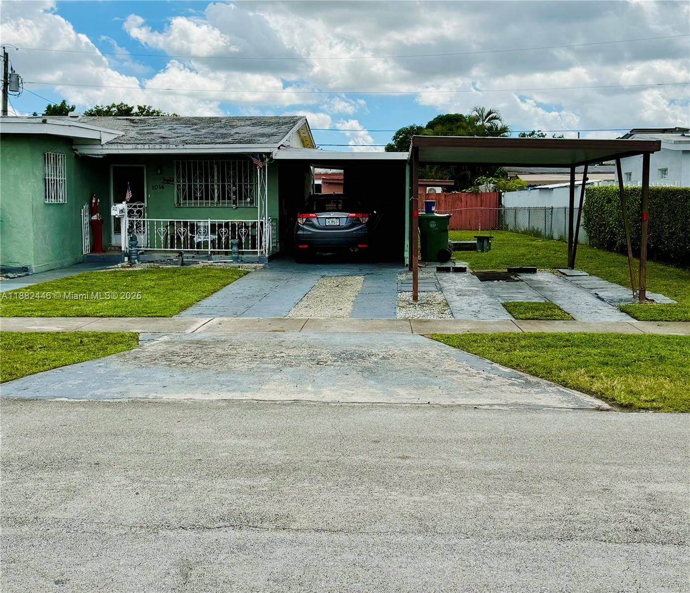 Great Hialeah Location amp ; Opportunity !