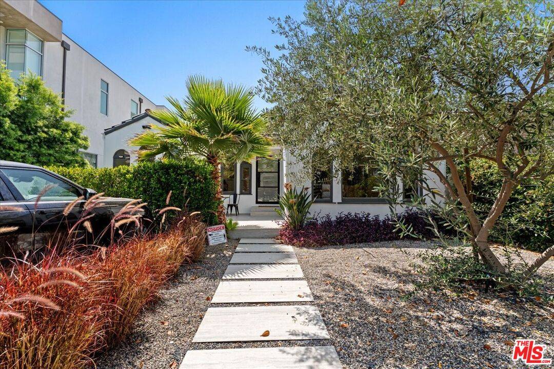 459 N Kings Rd 4BR Beverly Grove La