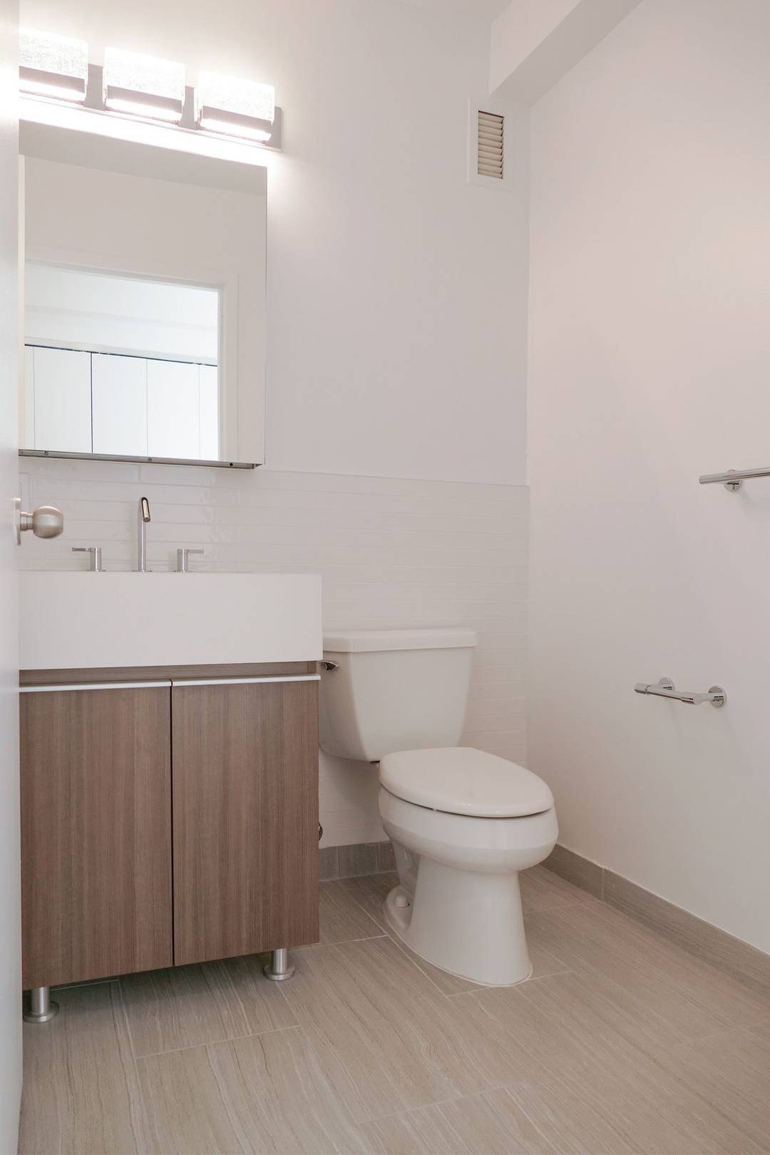 This high floor sun drenched corner 1BR 1.