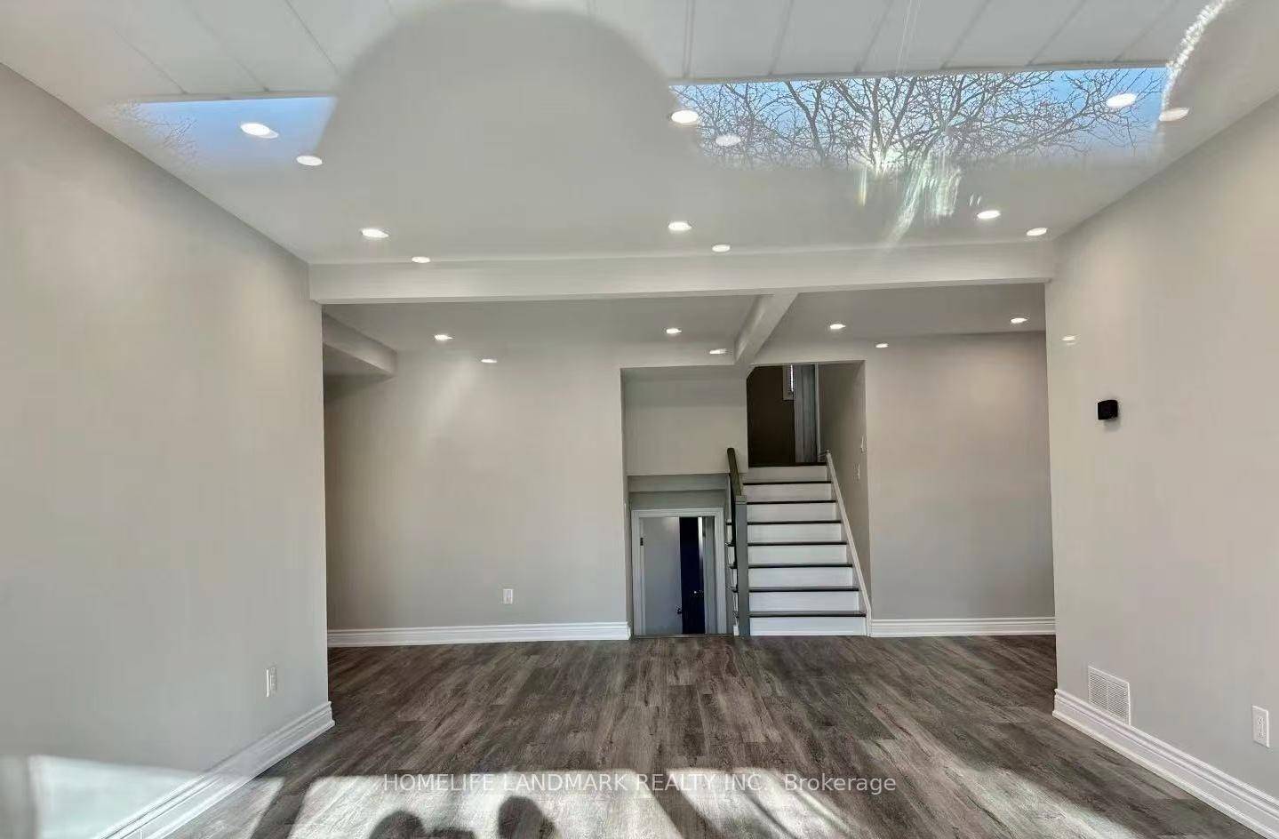 4 Level Backsplit house, main and upper level for lease.