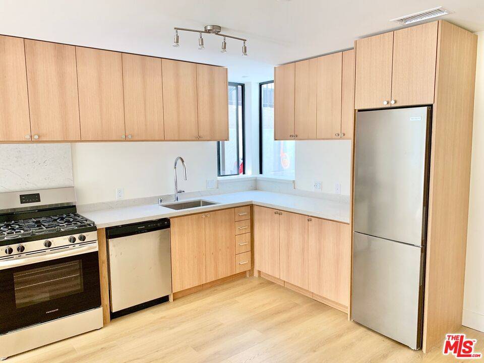 1822 Overland Ave 2BR La