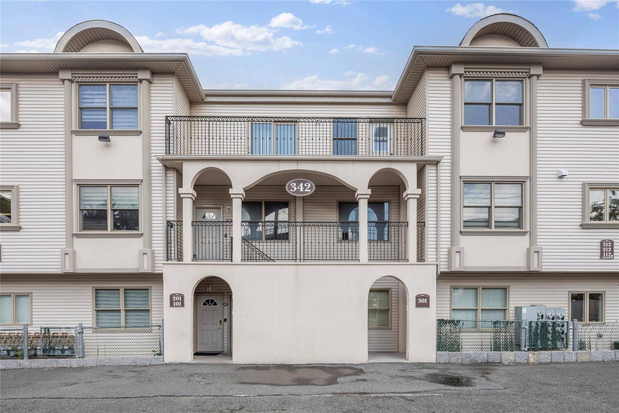 Prime investment opportunity in the heart of the Center neighborhood !
