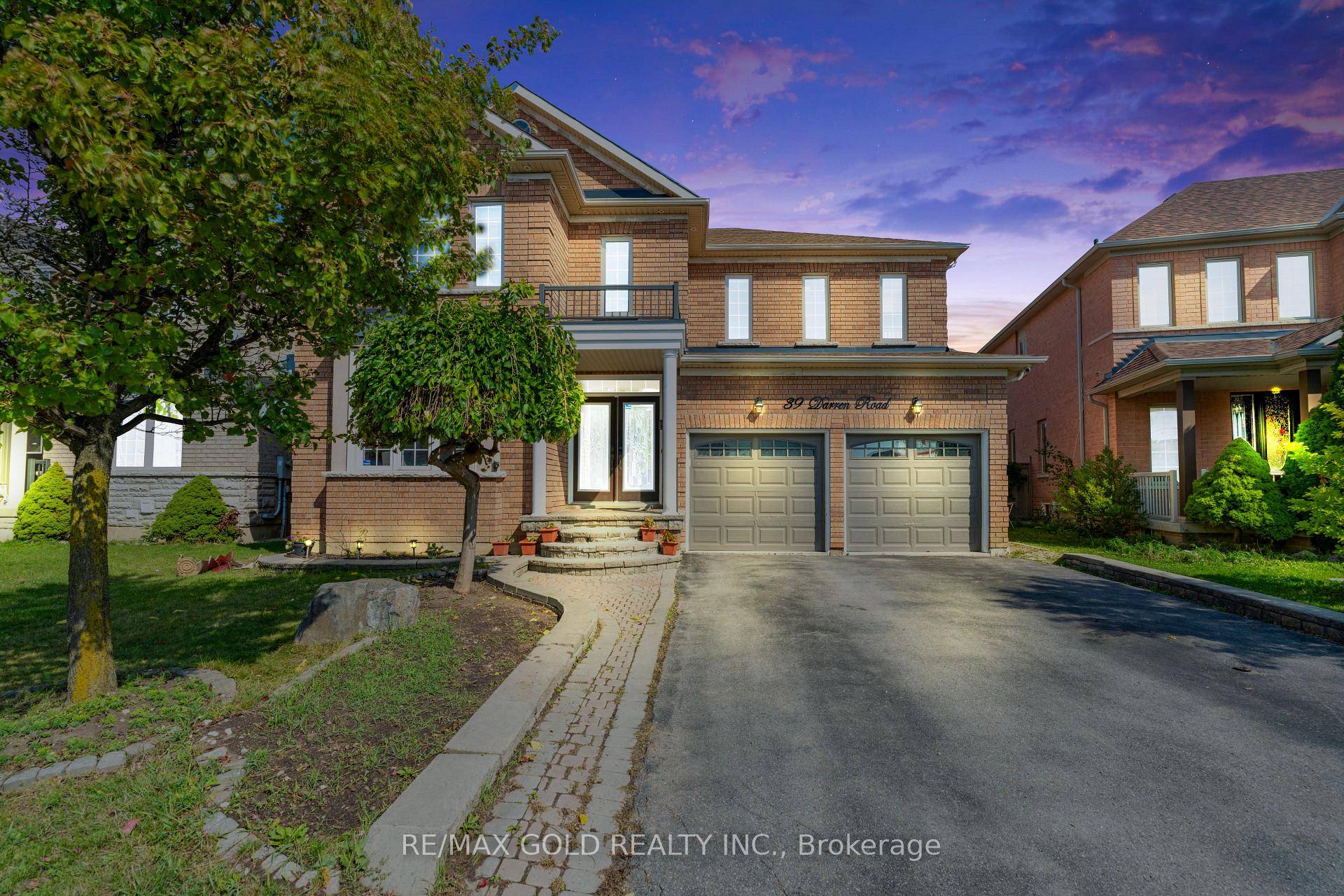 Welcome to this bright and spacious residence, perfectly situated on a quiet and family friendly street in the prestigious Vales of Castlemore community.