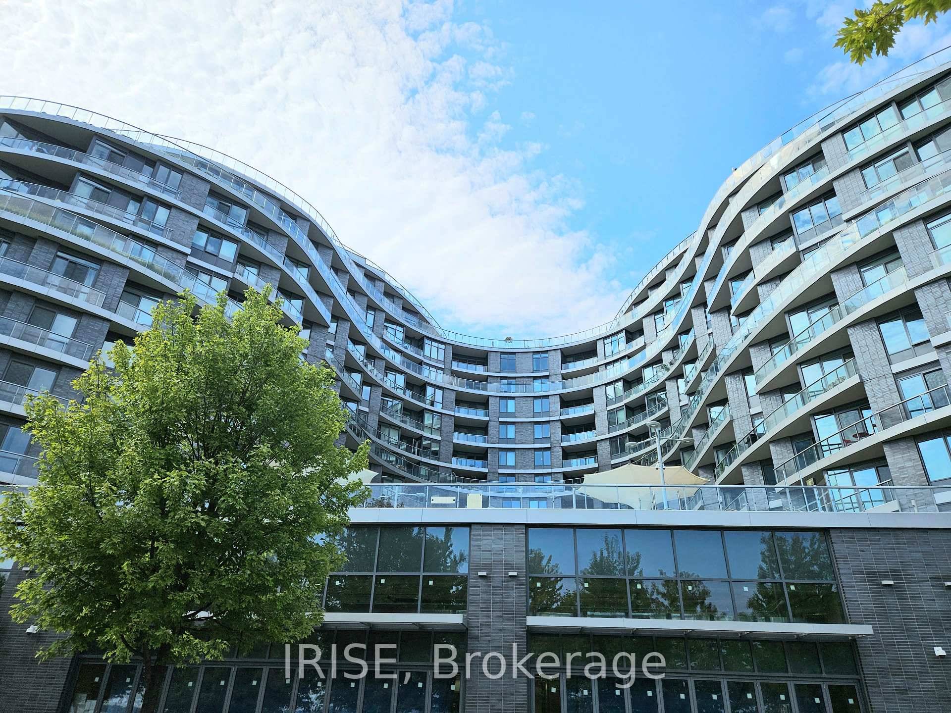 Luxury Waterfront Living at Award Winning Tridel AquaVista.