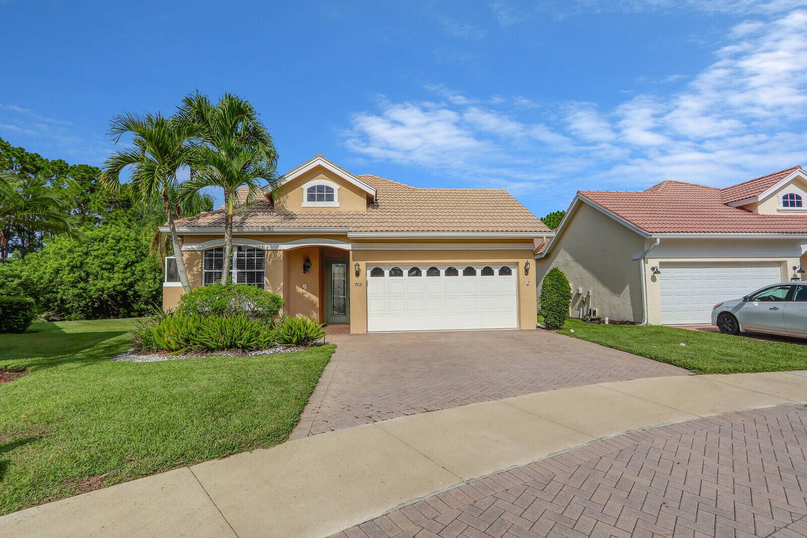 IMPECCABLE COURTYARD POOL HOME in Lake Charles located on a CUL DE SAC !