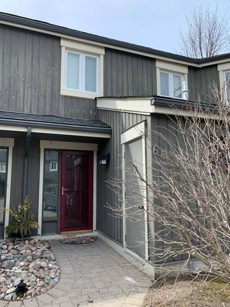 SKI SEASON RENTAL Beautiful, renovated 2 bed 2.