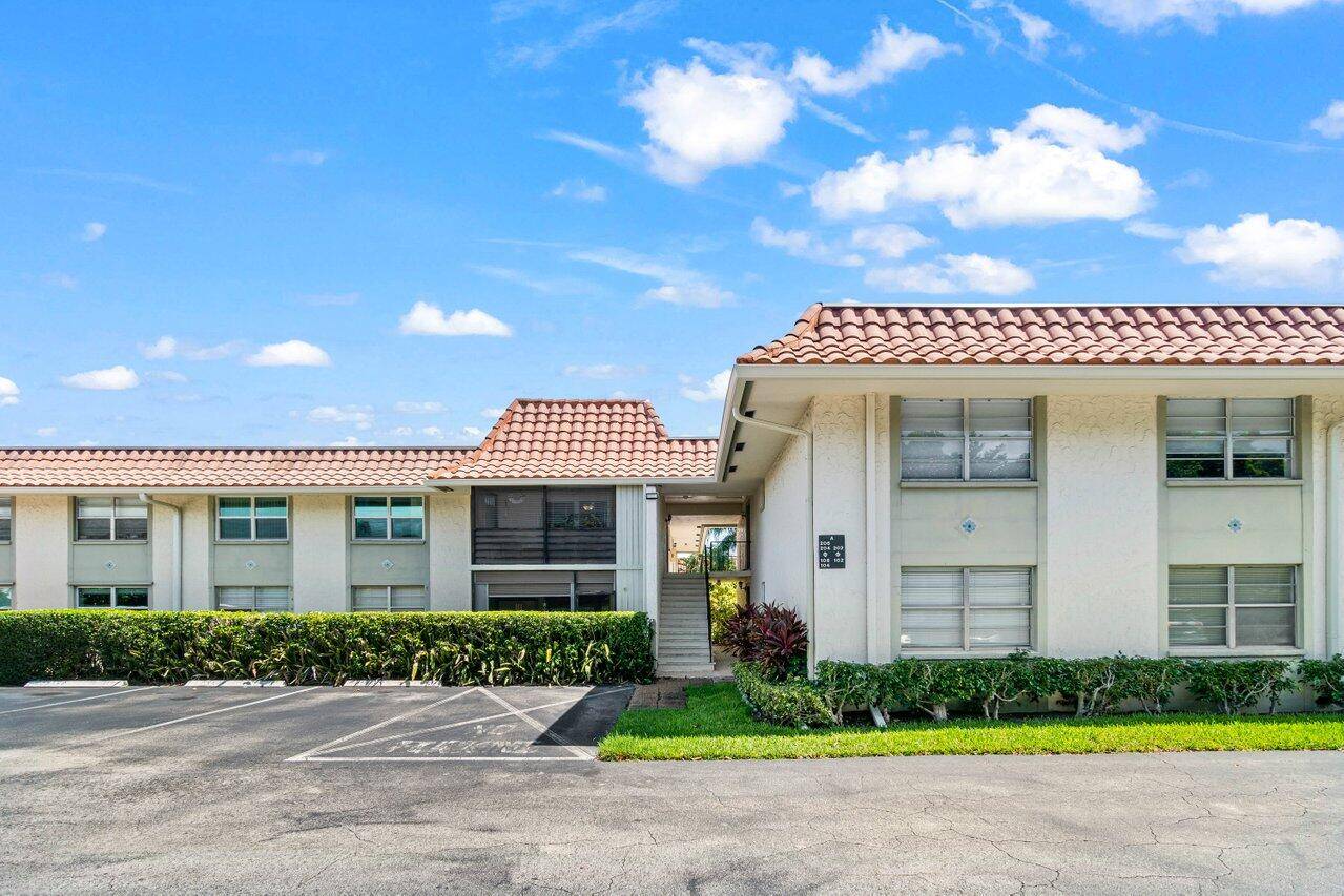 Corner unit with peaceful garden views in the all age community of Boca Linda West !