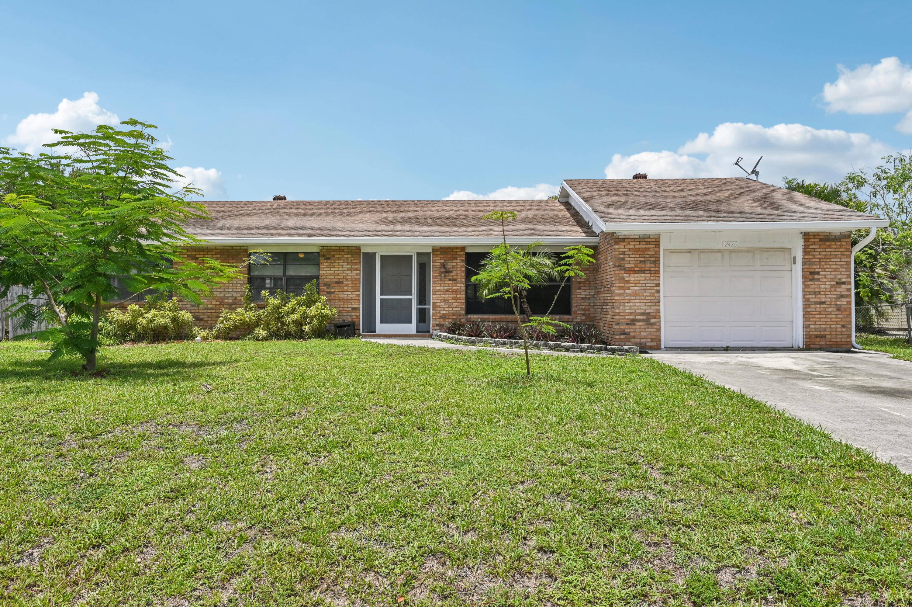 Beautiful 3br 2bth 1gar, pool home.