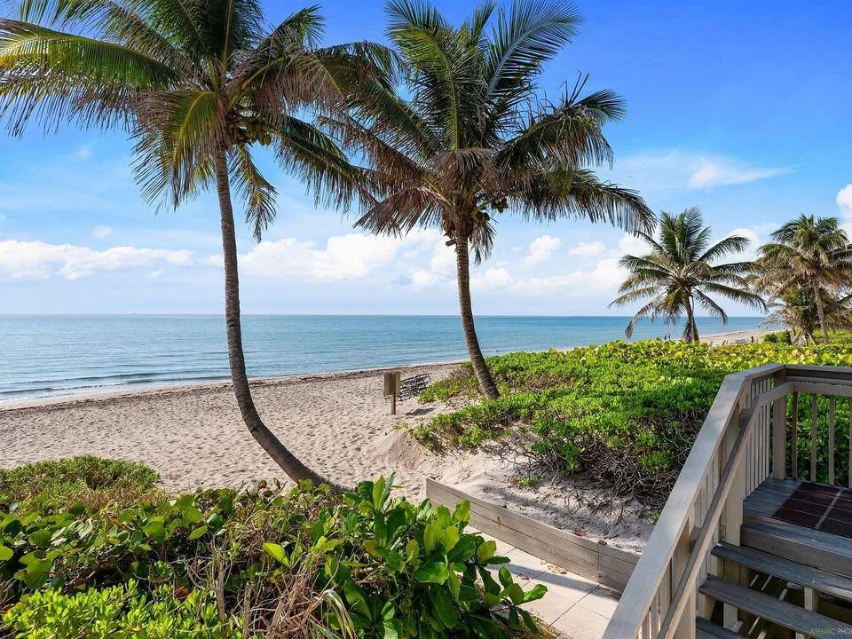 Oceanfront Furnished Annual Rental Live the Beachfront Dream !