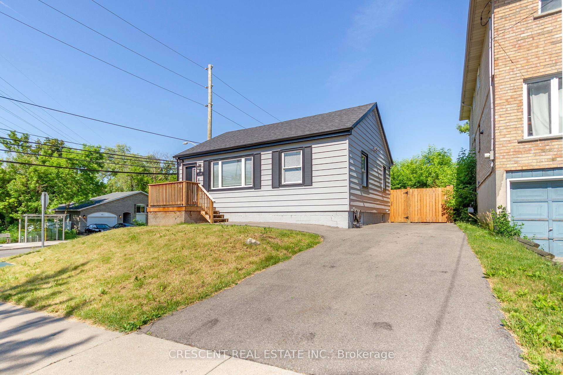 Welcome to 170 Emerson Street a beautifully renovated gem in the heart of Hamiltons desirable Ainslie Wood East.