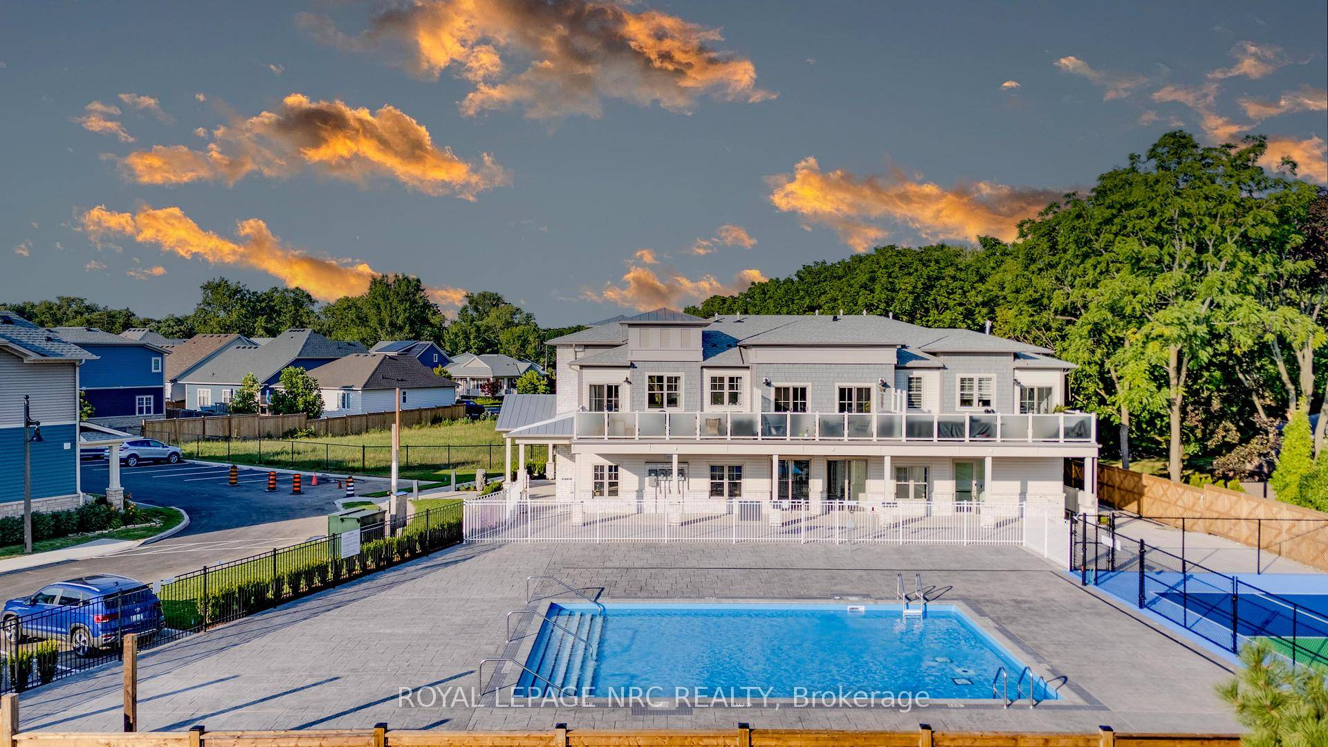 Move in and start making summer memories !