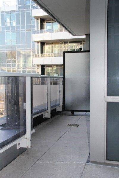 Luxury 2 bedroom Condo at Wish Condos with a fab layout !