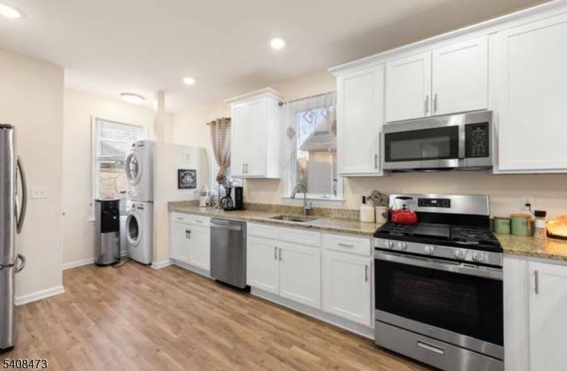 Back on the market ! Here ?