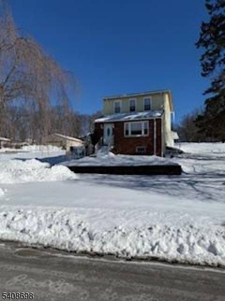 3 bedroom home located on over 1 2 acre of property on dead end street.