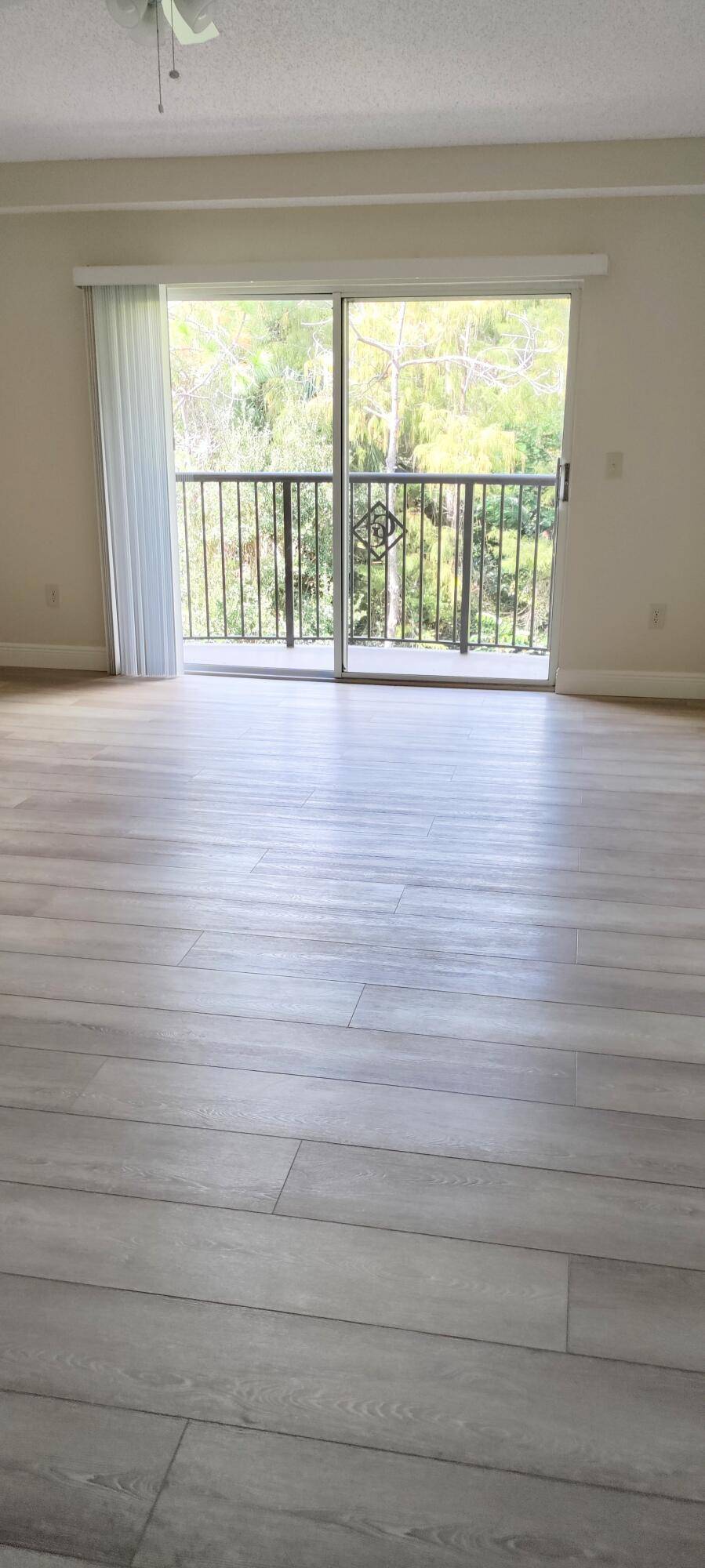 Step into this beautifully renovated 2 bedroom 2 master suite condo in highly sought after Grandview at Crestwood.
