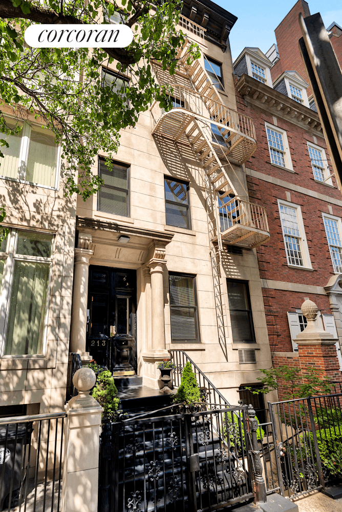Sun Filled, Designer Renovated Triplex Coop in a Prime Upper East Side Townhouse Welcome to this exceptional mint triplex residence occupying the top three floors of a beautifully maintained 20 ...