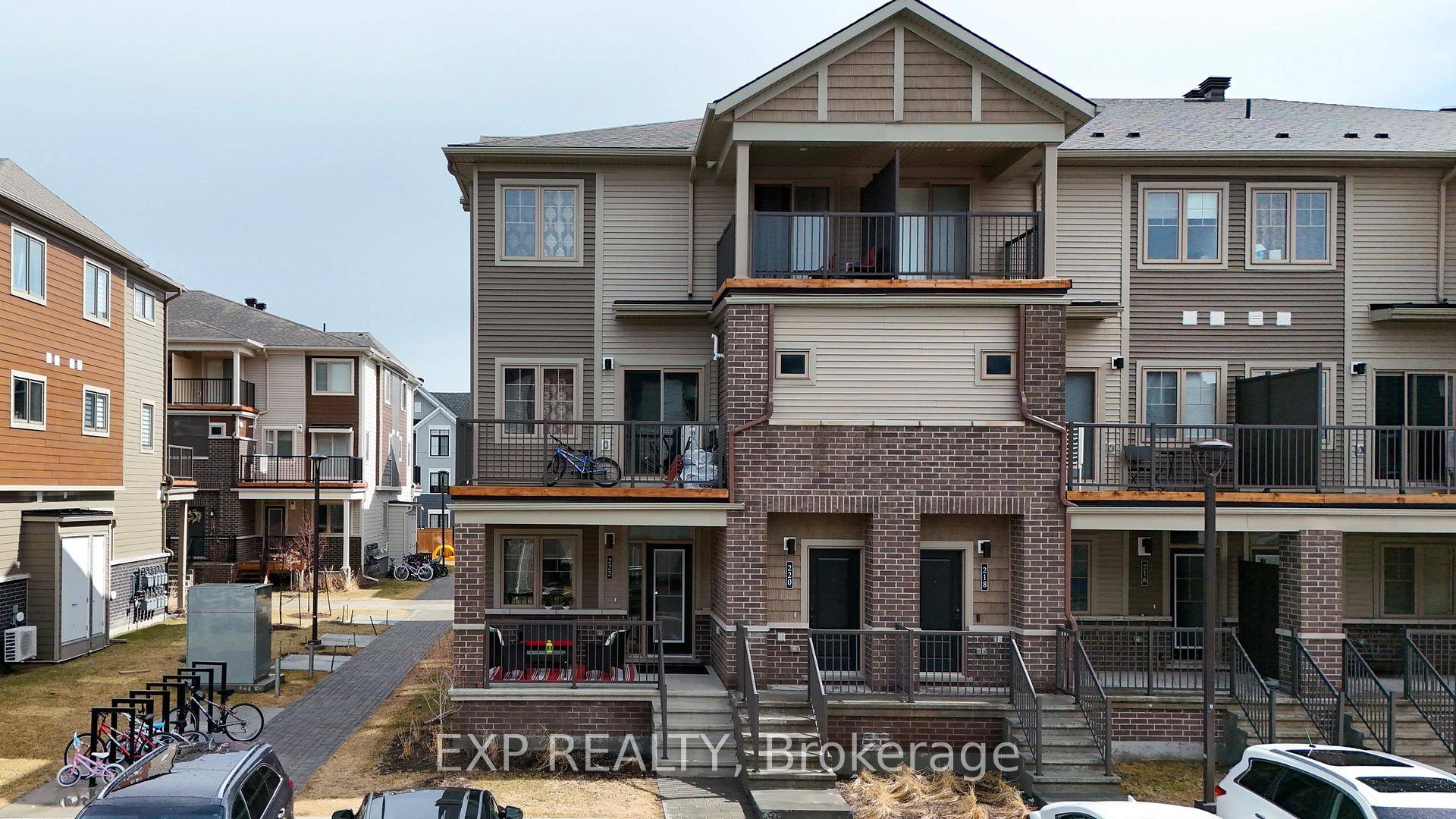 Welcome to 222 Anyolite Private one of the largest units available in this vibrant Barrhaven enclave.