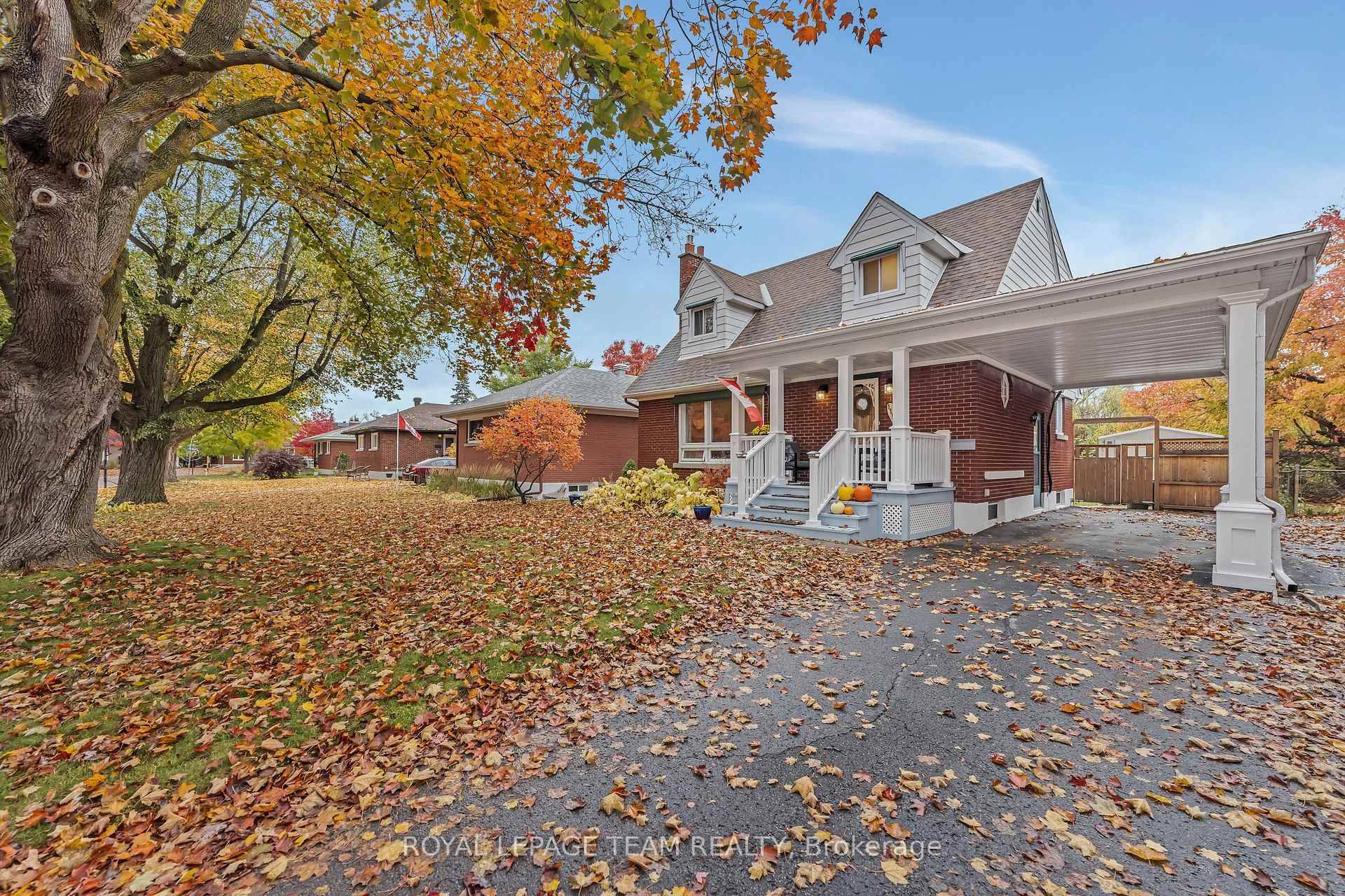 Set on a peaceful, tree lined street and backing onto picturesque Bel Air Park, this classic Campeau built home offers timeless charm in a sought after location.