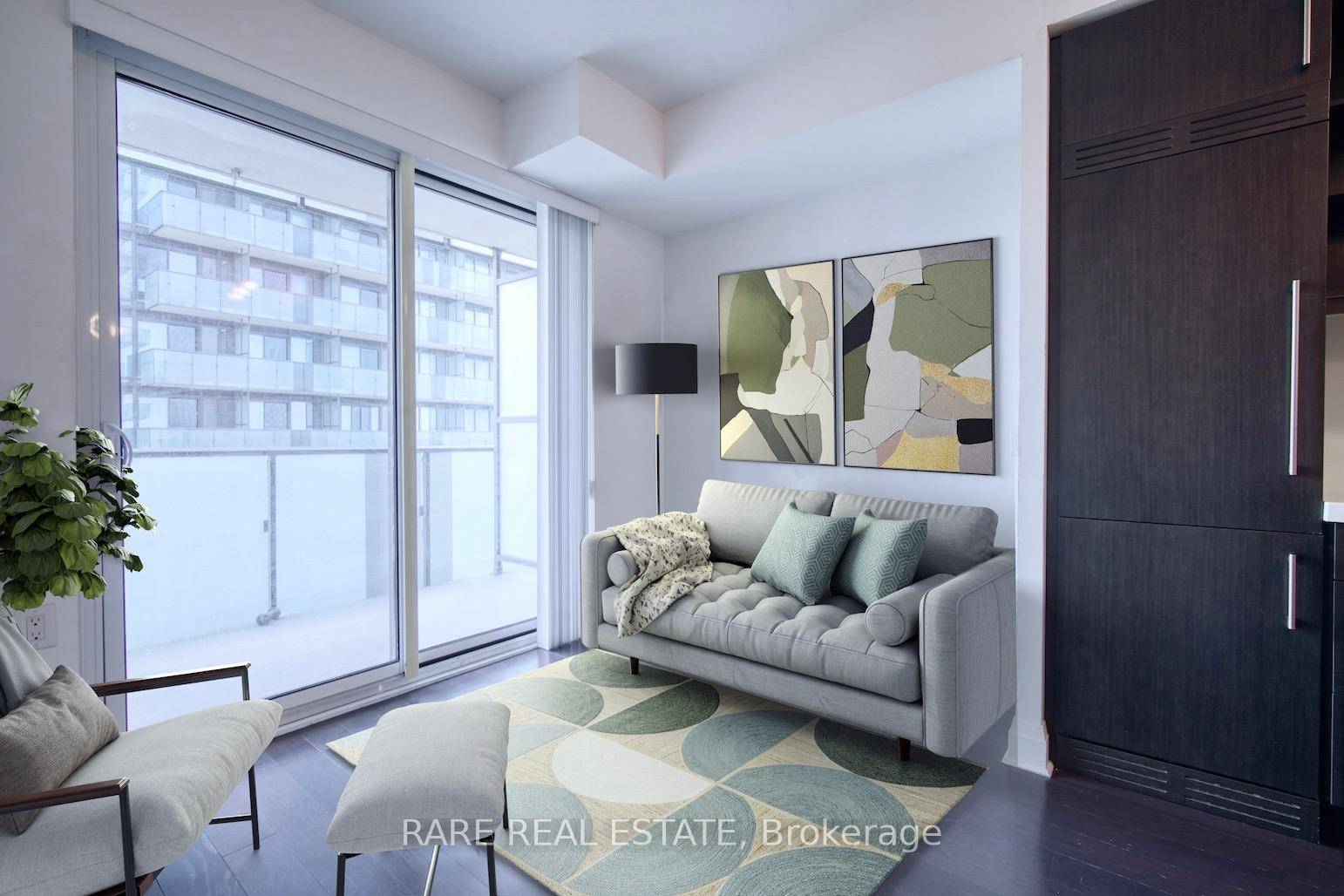 Luxury U Condos In The Core Of Downtown One Bedroom With Balcony Bright amp ; Spacious Close To Bay amp ; Bloor, U Of T, Shopping, Etc.