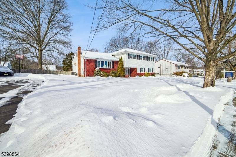 Well maintained 4 bedroom, 2.