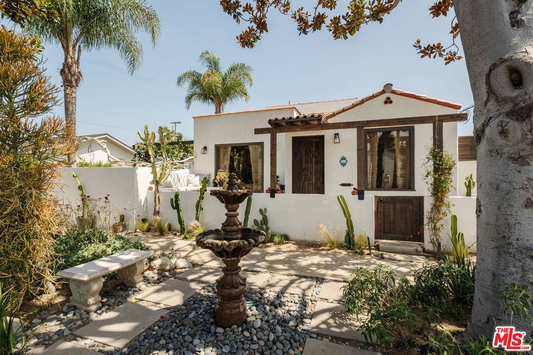 1622   Glyndon Ave 4BR Marina Del Rey La