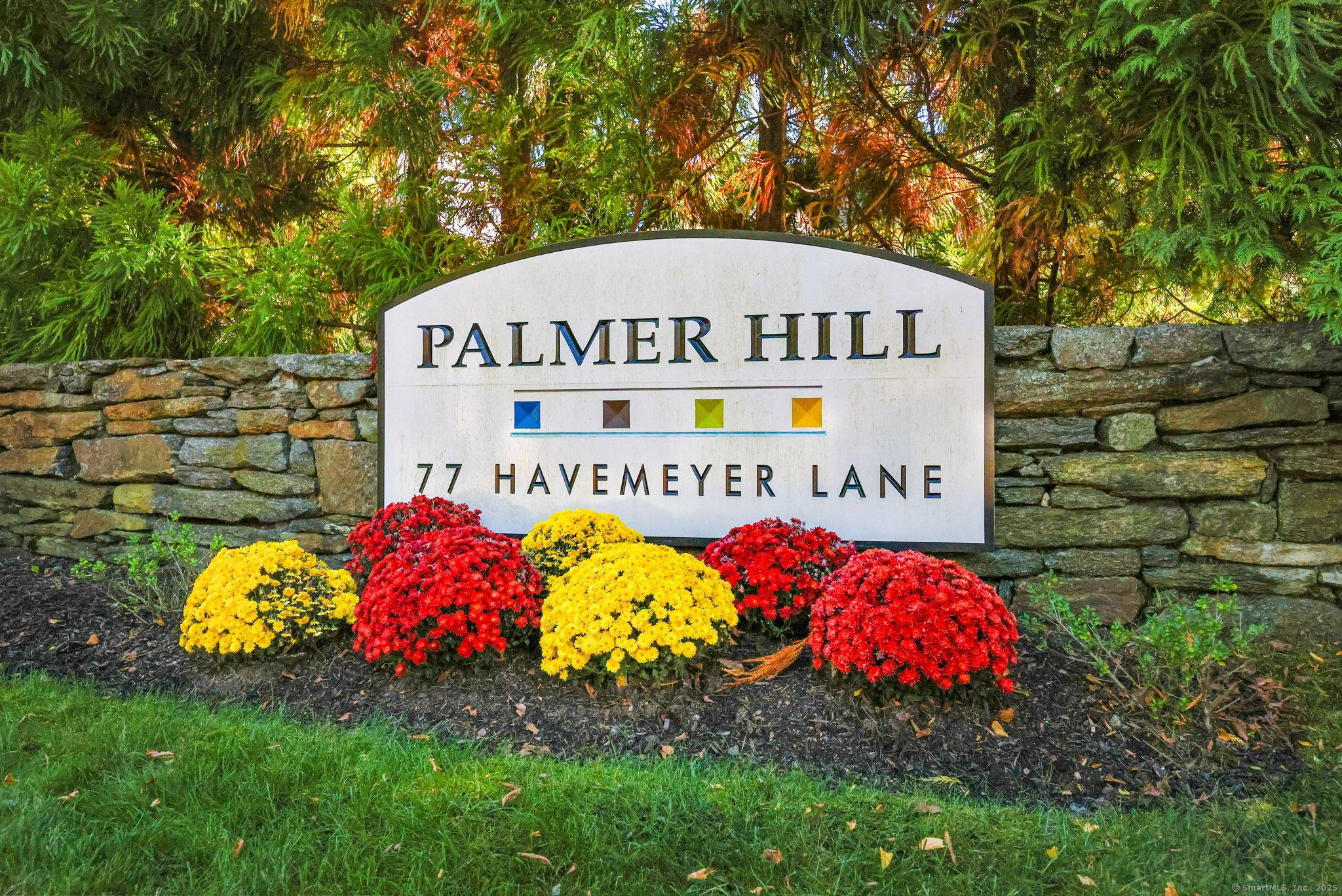 Penthouse duplex with dual private terraces offers a rare opportunity at the exclusive gated Palmer Hill Community on the Greenwich Stamford border.