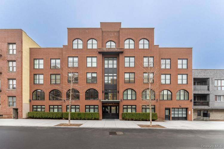 Welcome to Broadway 37, a 27 unit luxury rental building completed in 2017.