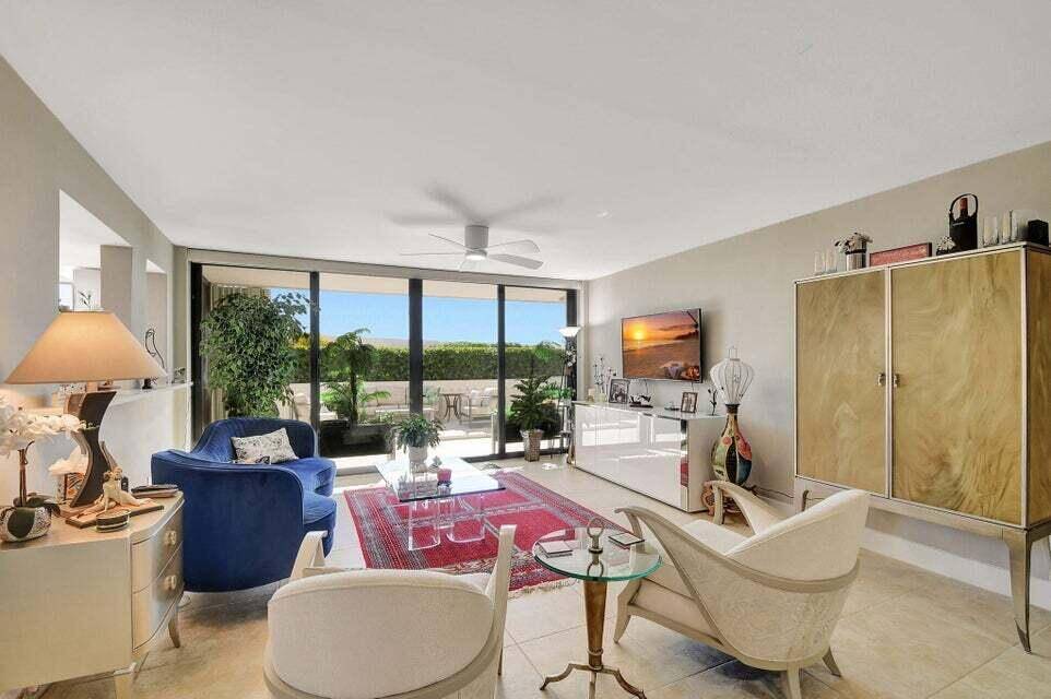 Experience luxury living at its finest in this elegant oceanfront 1st floor 3 bedroom, 3 bathroom condo on Palm Beach Island.