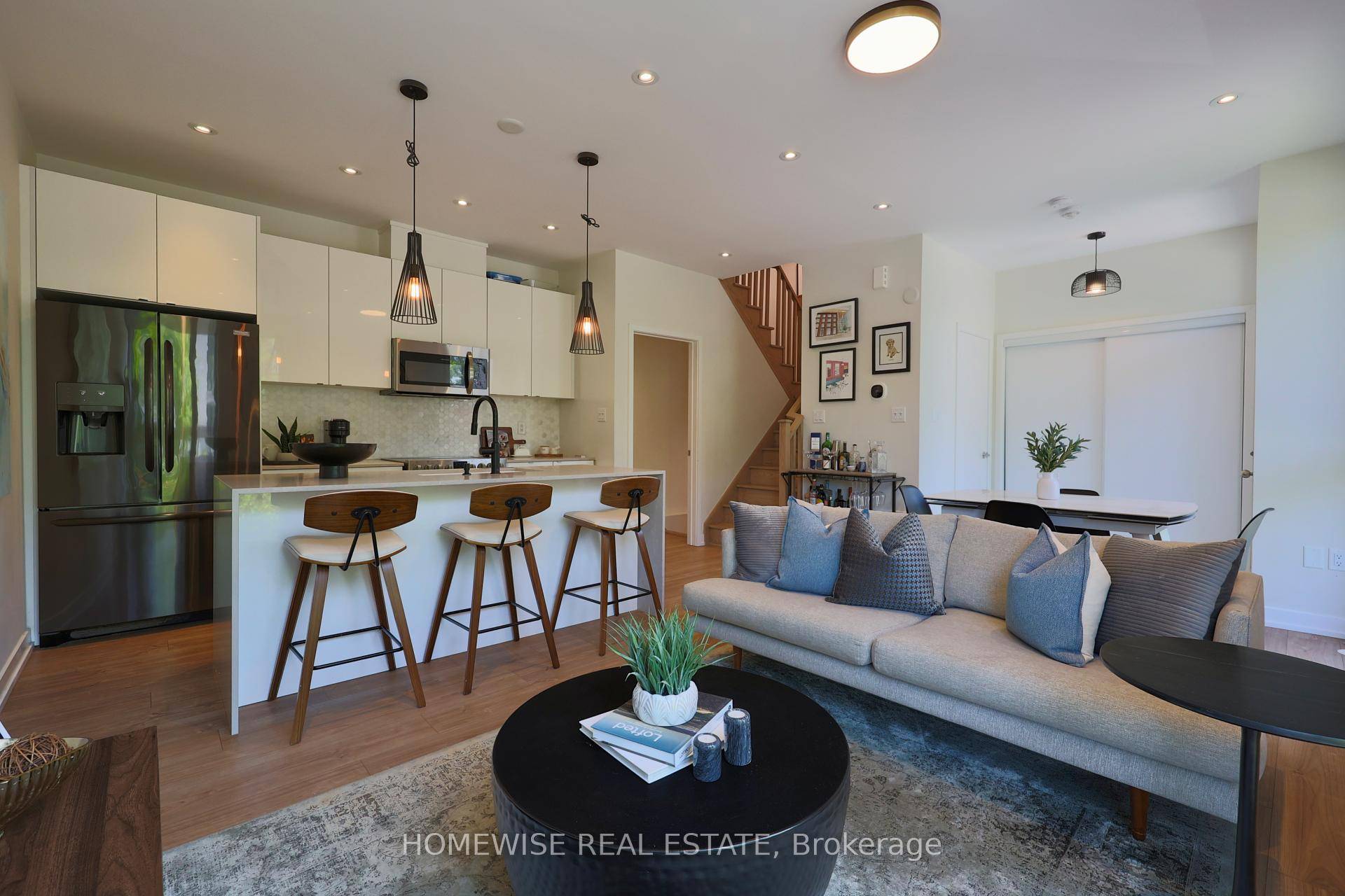 Welcome to Townhouse 3 at 39 Florence Street an oversized urban retreat offering over 2000 sqft of living space including 3 spacious bedrooms, 4 stylish bathrooms, a rooftop terrace and ...