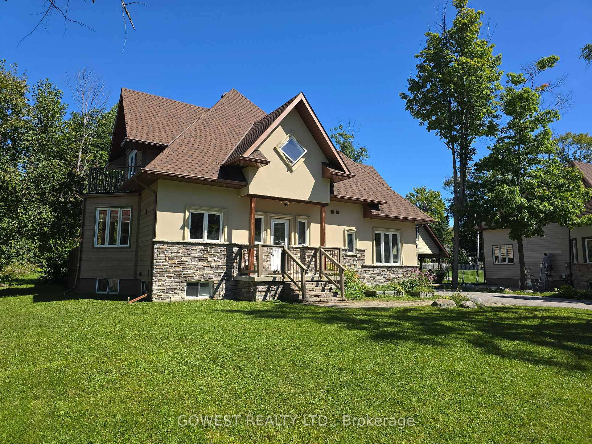 Absolutely Stunning Property !