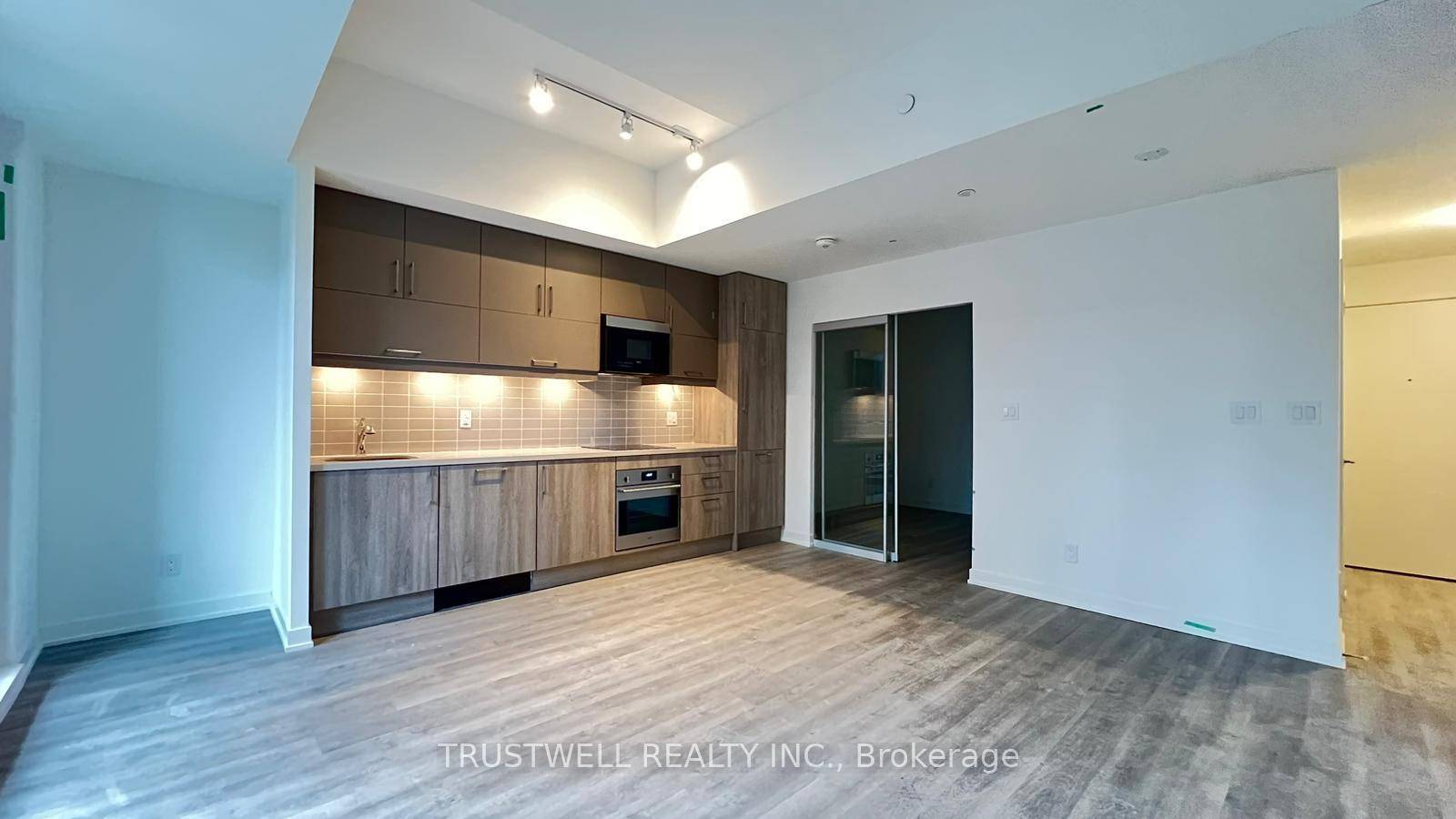 Experience luxury living in this brand new condo nestled in the heart of Downtown Markham.