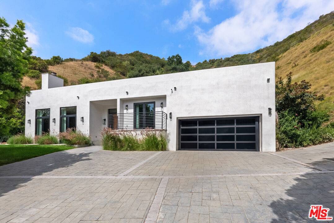1739 San Ysidro Dr 5BR Beverly Hills Post Office | B.H.P.O. La