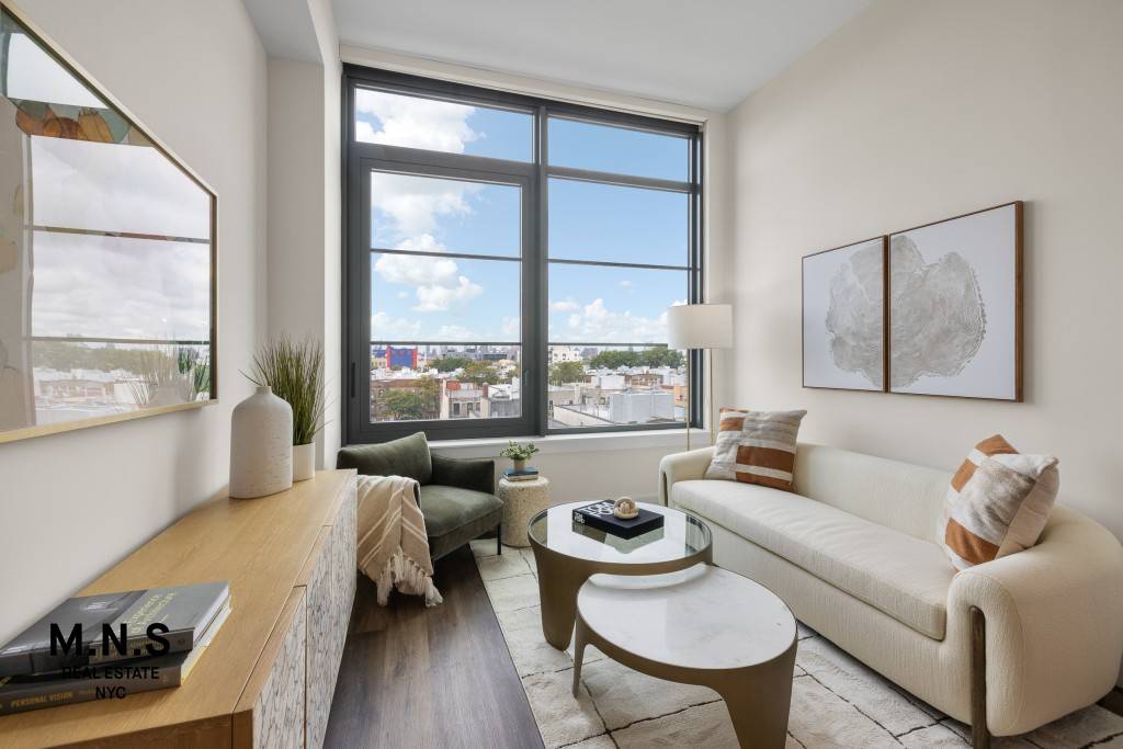 LUXURY TWO BEDROOM APARTMENT NOW AVAILABLE IN ASTORIA !