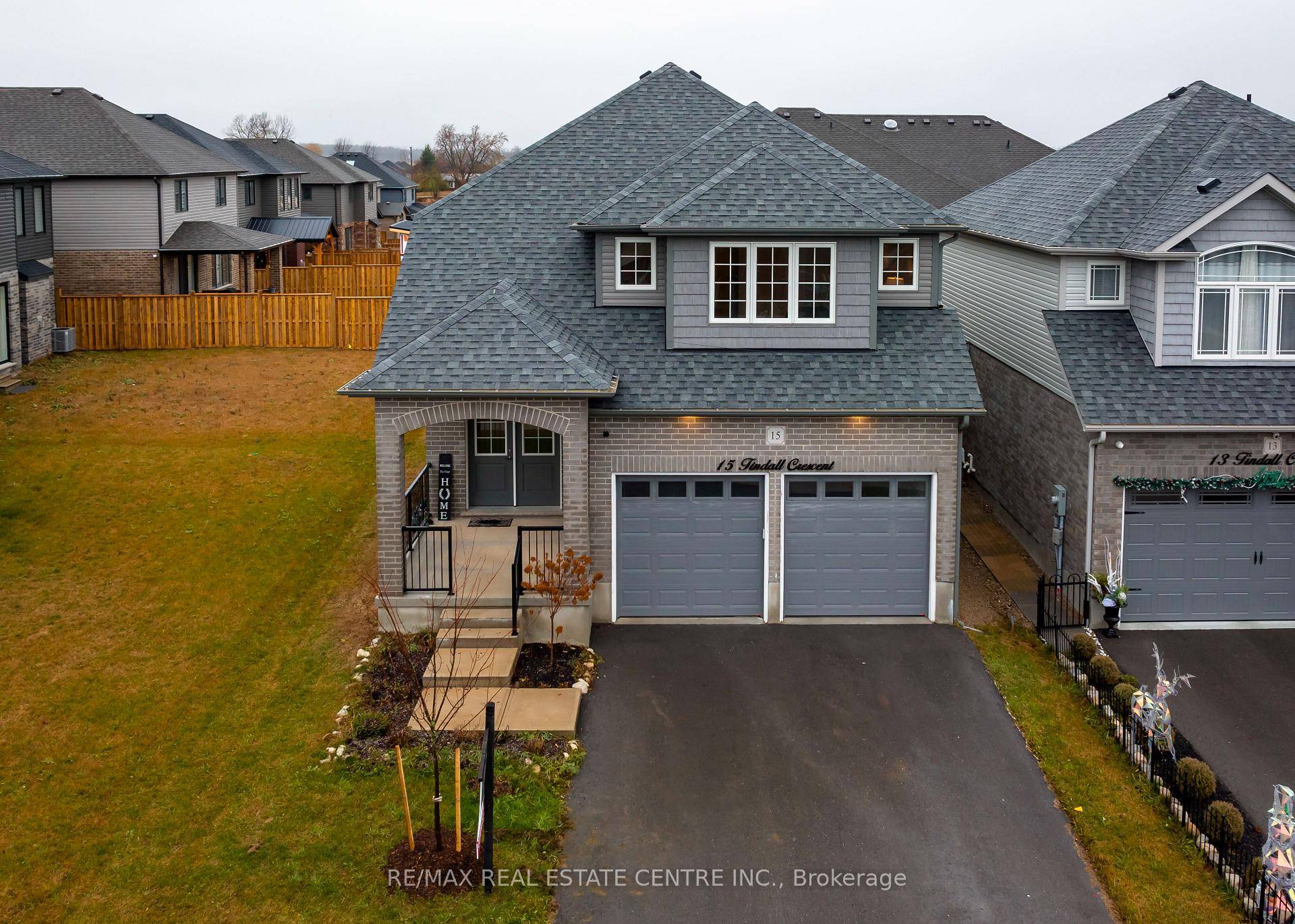 Welcome to this stylish 4 bedroom family home with a seamless open concept layout, perfect for entertaining.