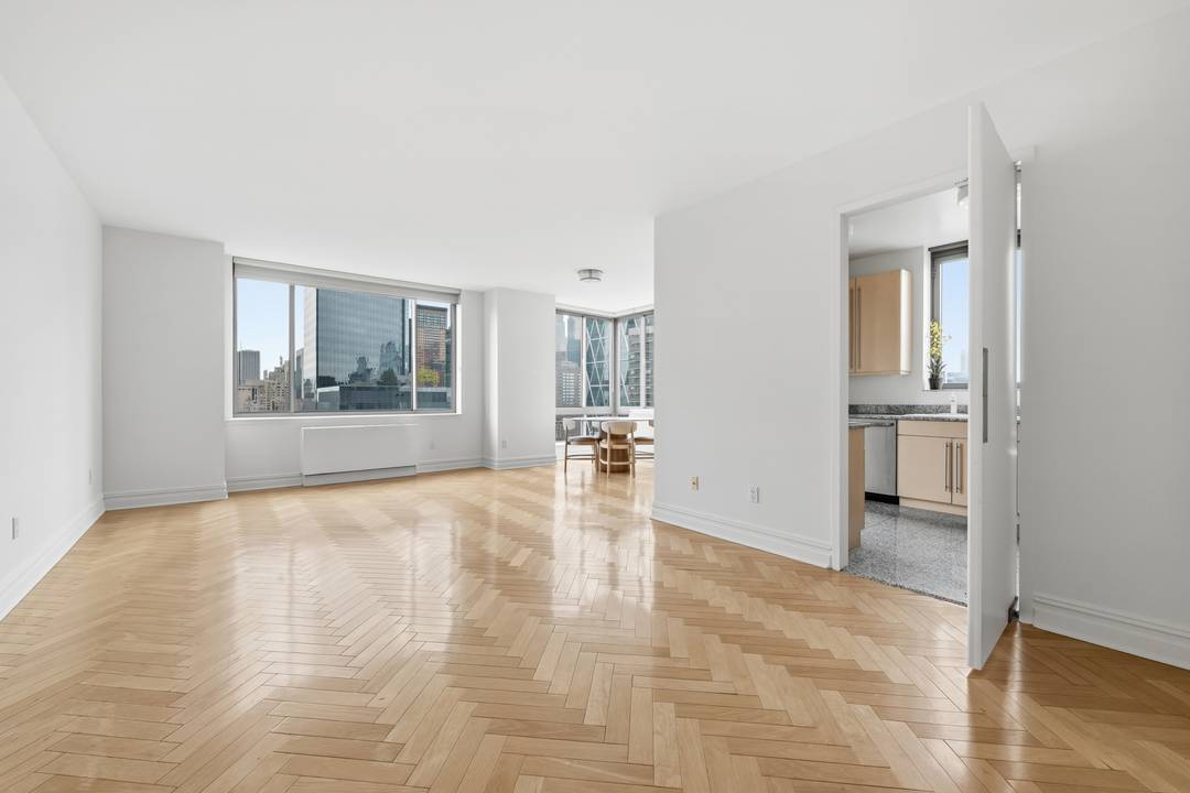 Rarely available high floor 2 Bedroom, 2.