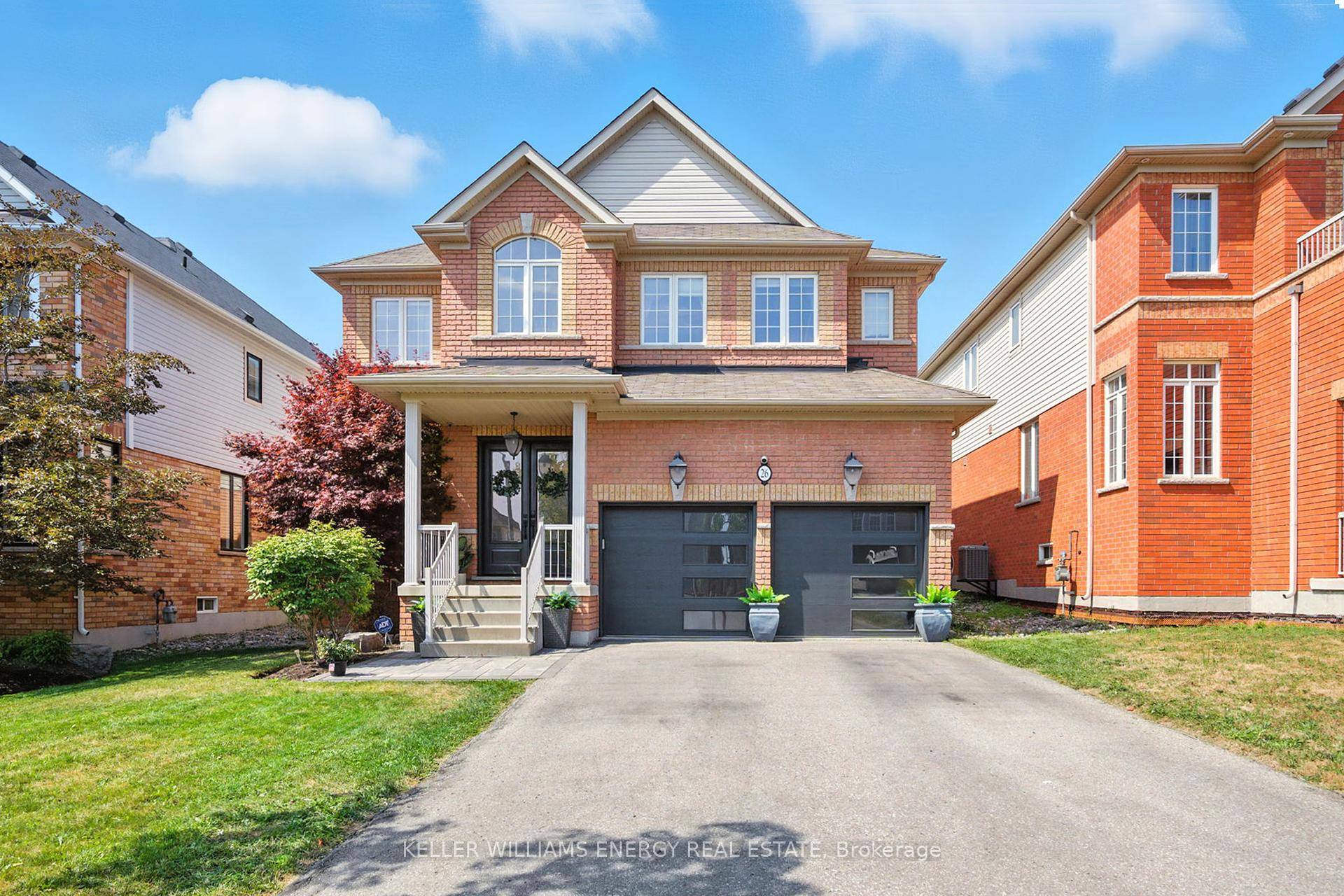 Gorgeous and beautifully maintained detached home offering the perfect blend of comfort and style !