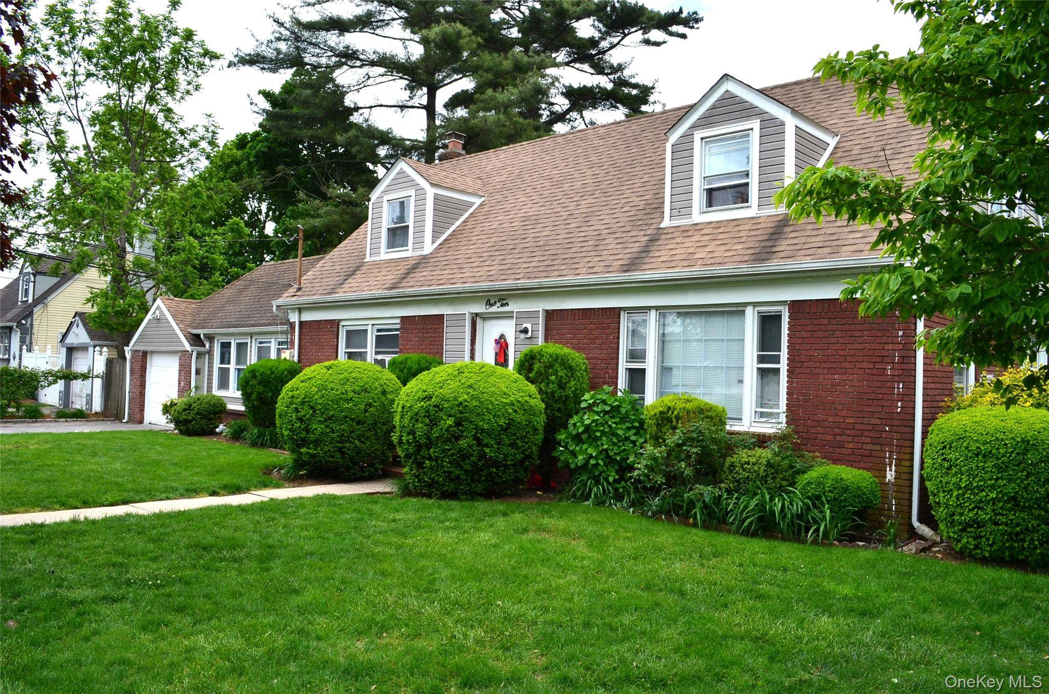 Expanded Brick. Cape Cod.