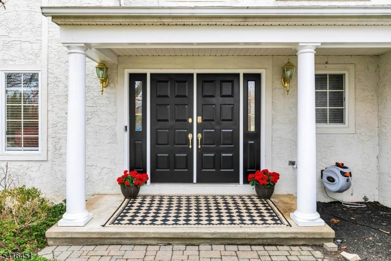 Welcome to Revere Hill, a sought after Toll Brothers community within The Hills of Basking Ridge, NJ.