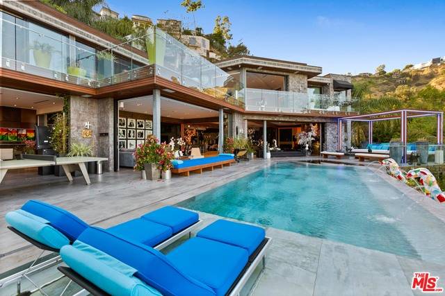 8356 SUNSET VIEW DR Sunset Strip LA