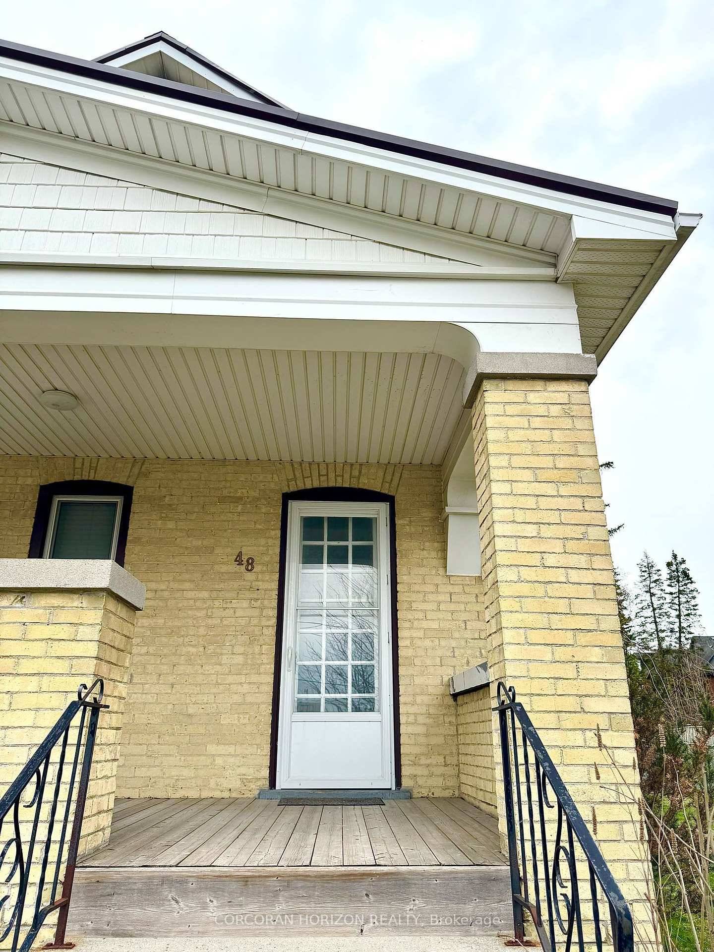 Located in the heart of downtown Kitchener, 48 Walter St Unit A offers a spacious living space perfect for those who appreciate both comfort and convenience.