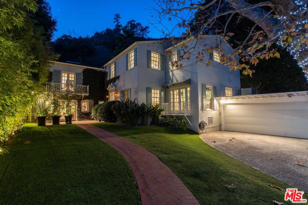 2055   Outpost Dr 4BR Hollywood Hills East La