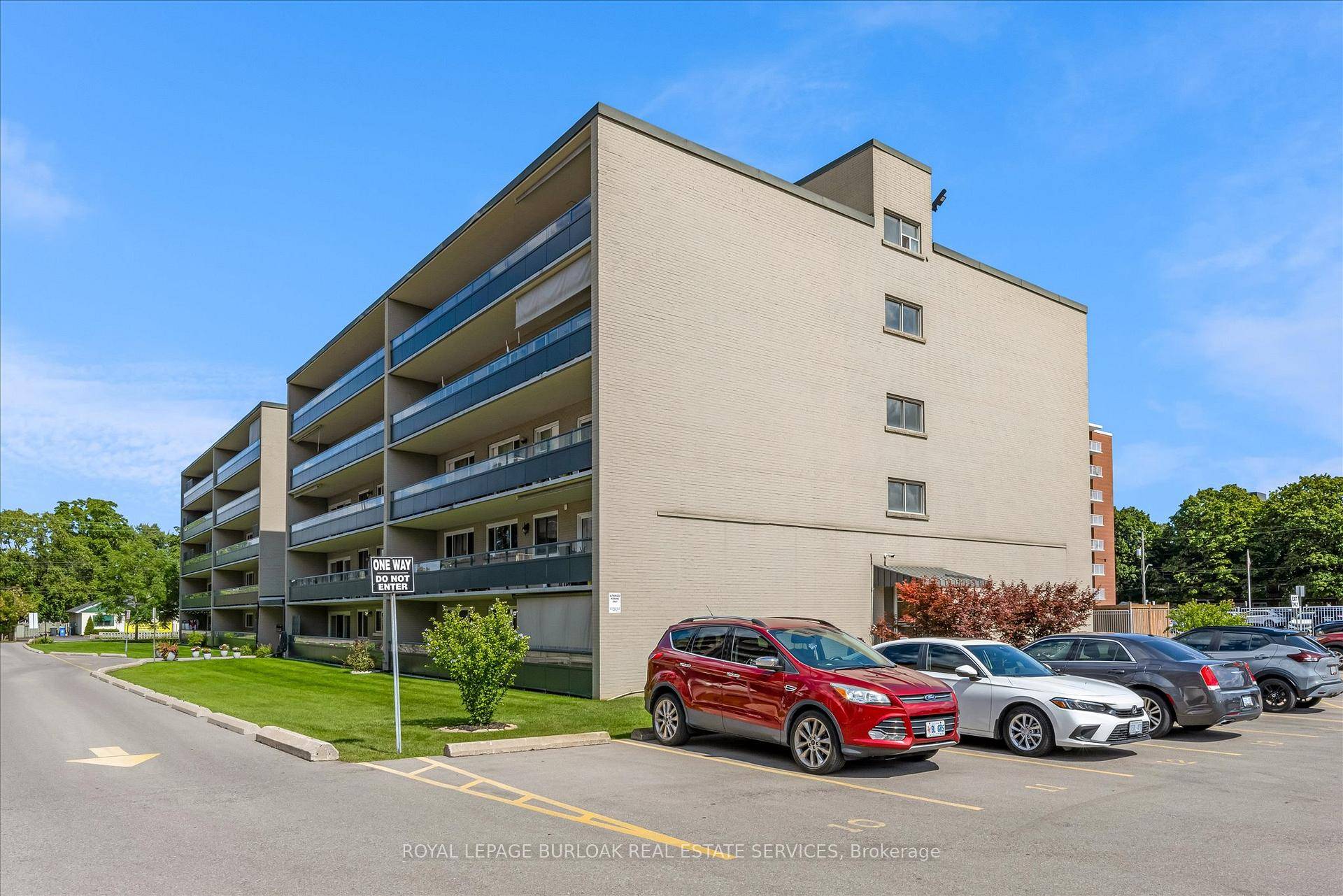 Welcome to this beautifully maintained 2 bedroom, 1 bathroom condo offering nearly 1, 100 sq.