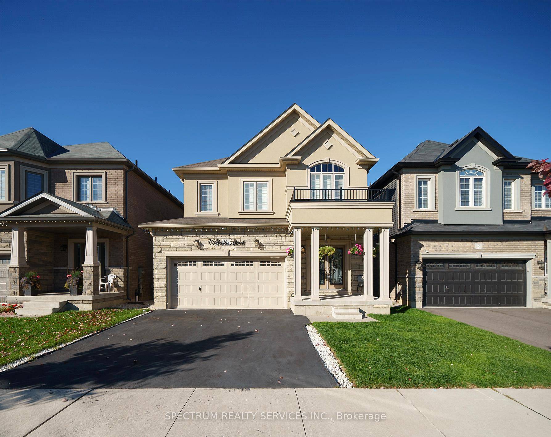 Welcome home this Gorgeous two story detached in the great neighborhood of Brantford.