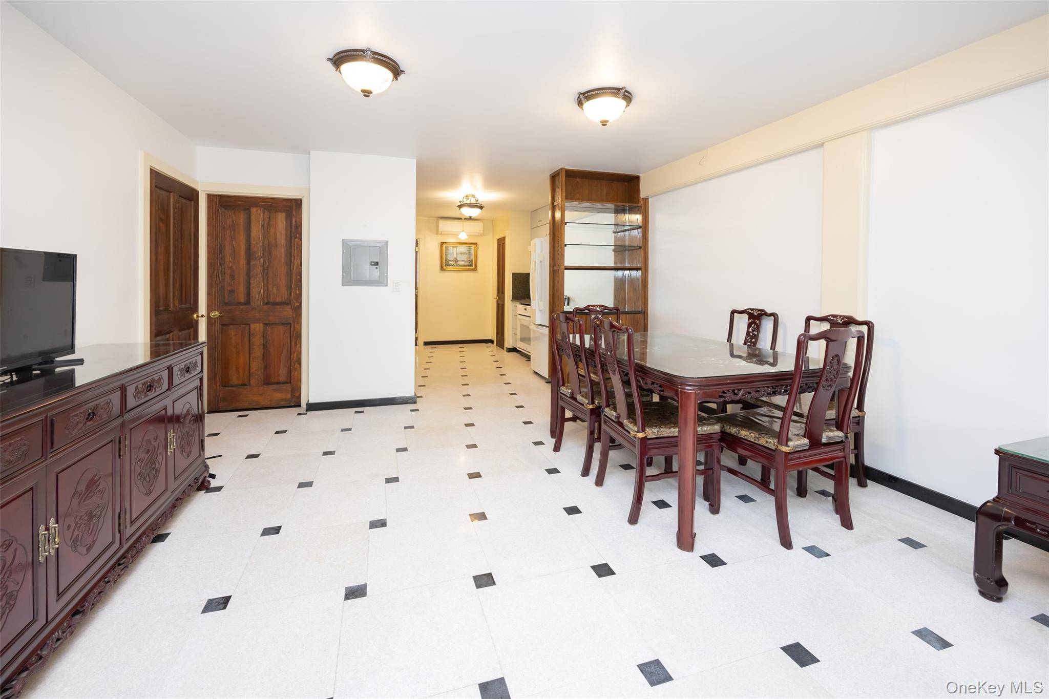 Step into this bright, sun filled 2 bedroom, 1 bath luxury apartment featuring a spacious open layout and a private terrace.