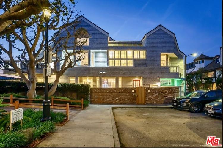 4219   Roma Ct 4BR Marina Del Rey La