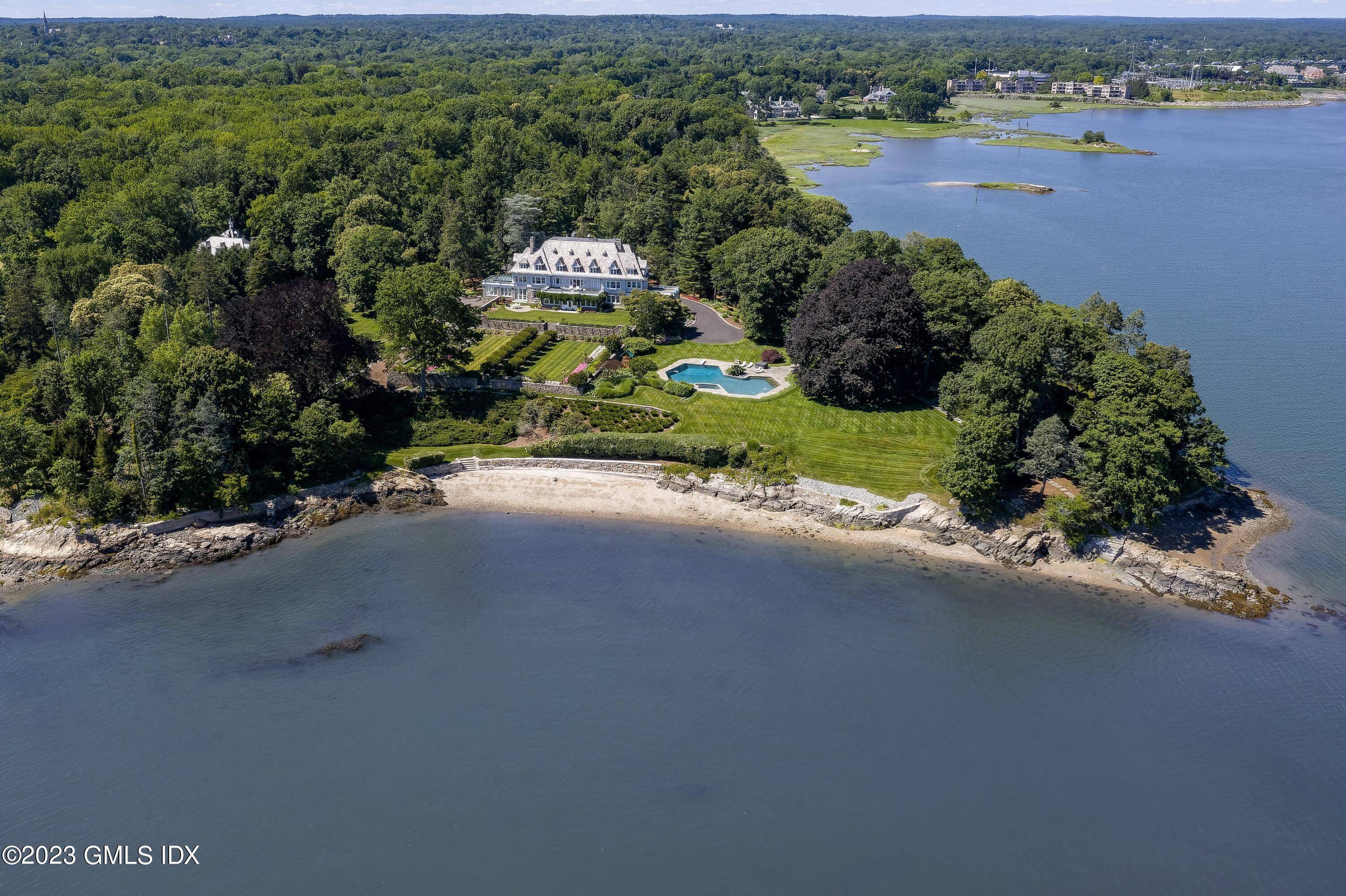 COPPER BEECH FARM Copper Beech Farm is the largest waterfront parcel in Greenwich.