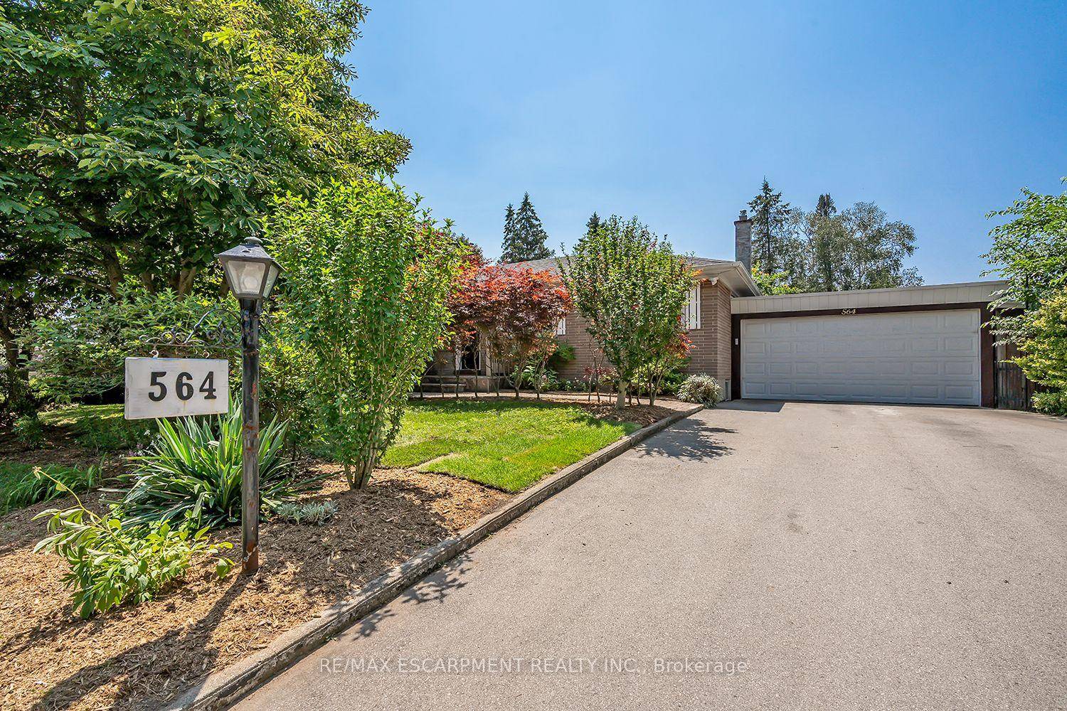 This incredible BUNGALOW in south Burlington has been extensively renovated and is move in ready.